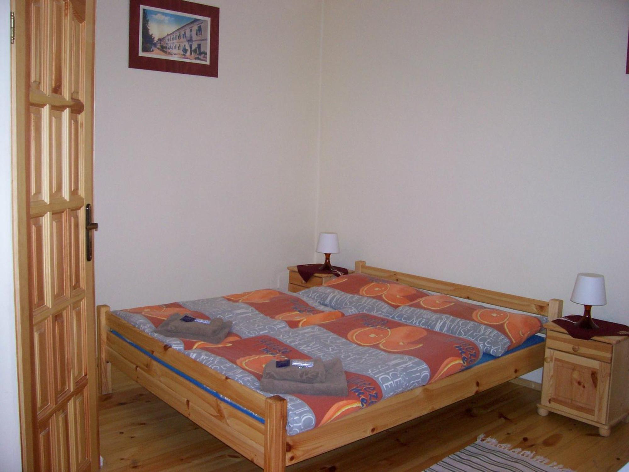 Victoria - Penzion & Restaurant Zvolen Bagian luar foto